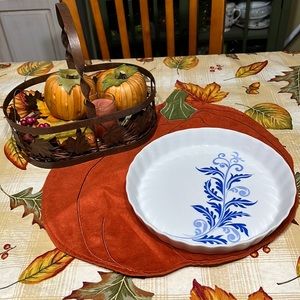 PIE PLATE 🥧 NWOT🎉FINAL PRICE 🎉